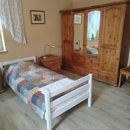 Lipowy Dworek Apartment Staroguby